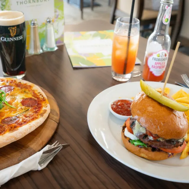 🚨 We’re Hiring: Chef

Are you looking for your next culinary role? 

We’re recruiting for a Chef to join the team here at Thornbury Golf Centre in a full-time, permanent position.

Working in our busy kitchen, you’ll prepare high-quality dishes for members, guests, events and functions, while helping to maintain excellent food standards in a friendly and supportive environment.

If you’re organised, creative, have good energy and thrive in a fast-paced kitchen, we’d love to hear from you.

👉 Apply via the link in our bio

#kitchenjobs #cheflife #chefjob #job #golfjob